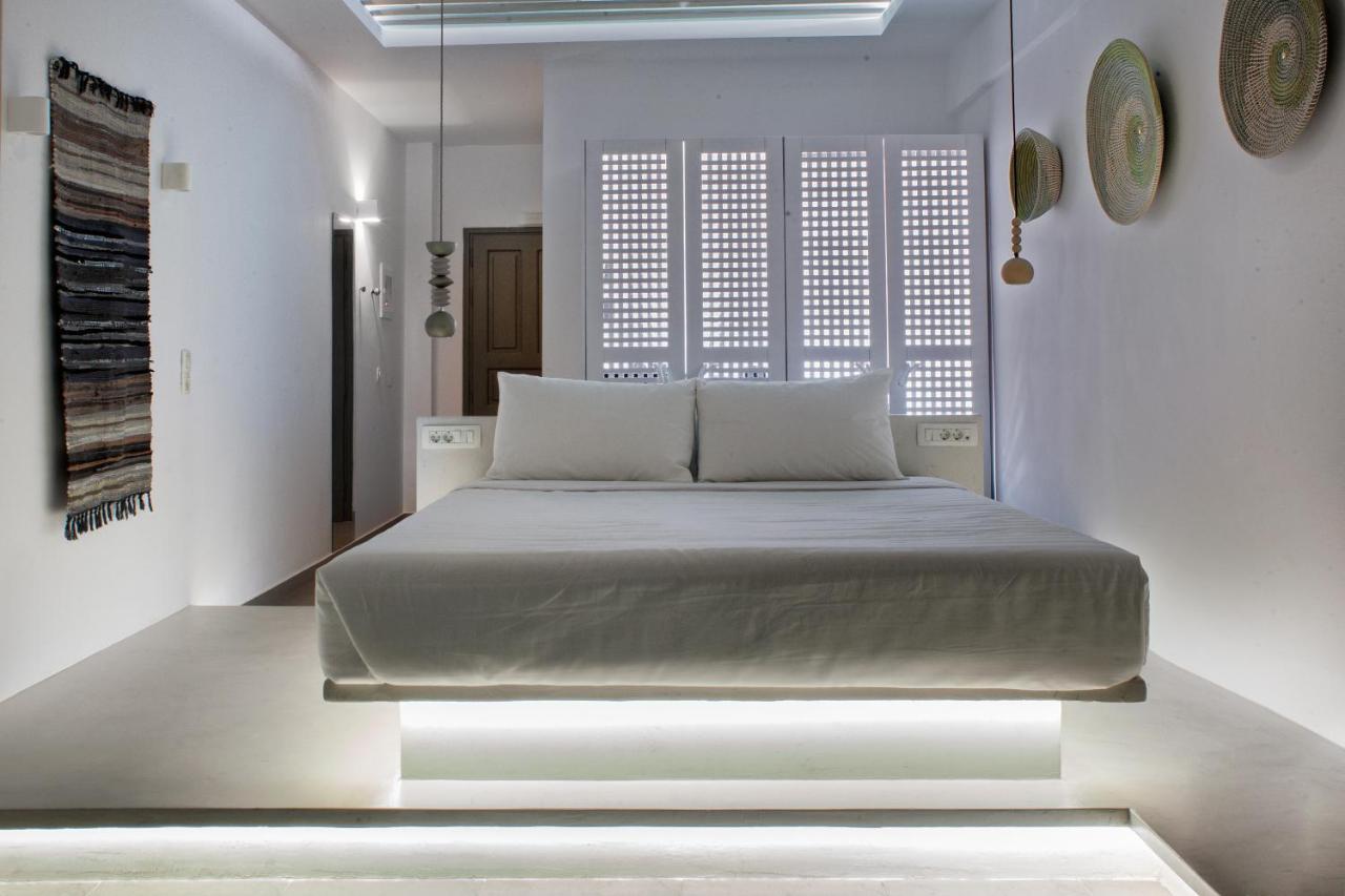 Amity Suites - Adults Only Φηρά Εξωτερικό φωτογραφία