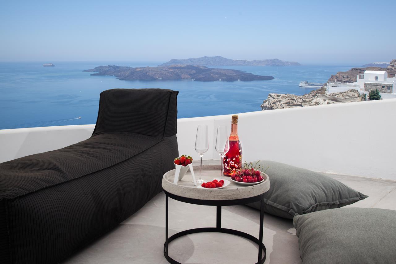 Amity Suites - Adults Only Φηρά Εξωτερικό φωτογραφία